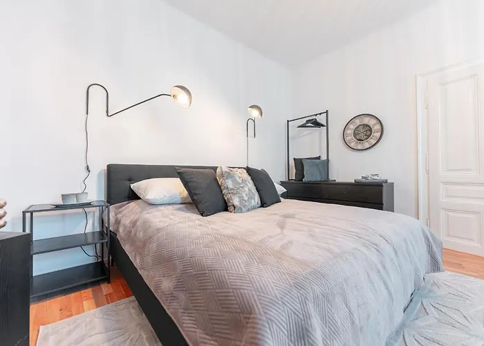 Wagram Am Hauptbahnhof *